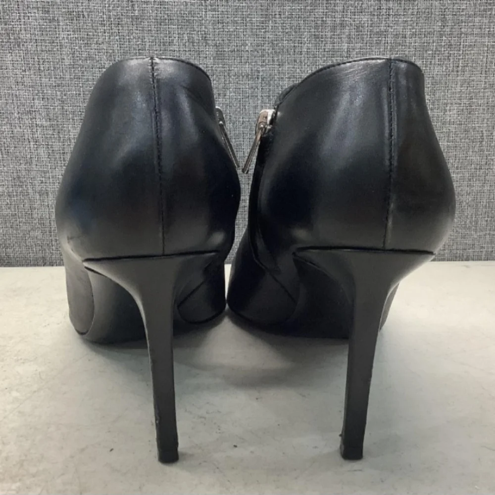 Saint Laurent Paris Palladio Black With Studs Leather Ankle Boots